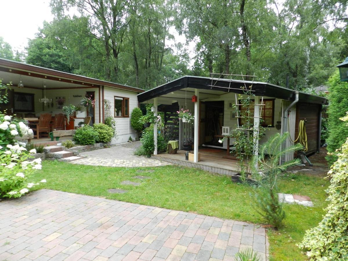 Villa Sfeervol, Ruim En Luxe Chalet In Bosrijke Omgeving à Diessen Extérieur photo